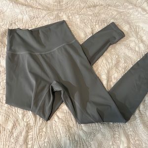 Buffbunny light grey leggings
